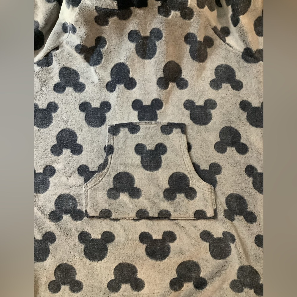 Disney Mickey Hooded Cozy Lounger. - Picture 6 of 6
